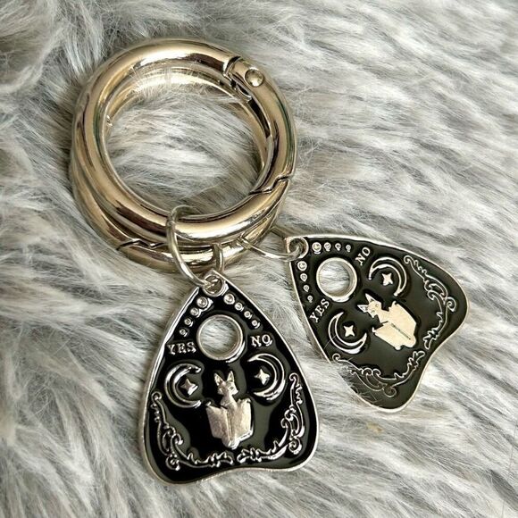 Silver Boot Tab Dangle Bat Planchette Yes No Charms Dr Martens - Picture 1 of 4